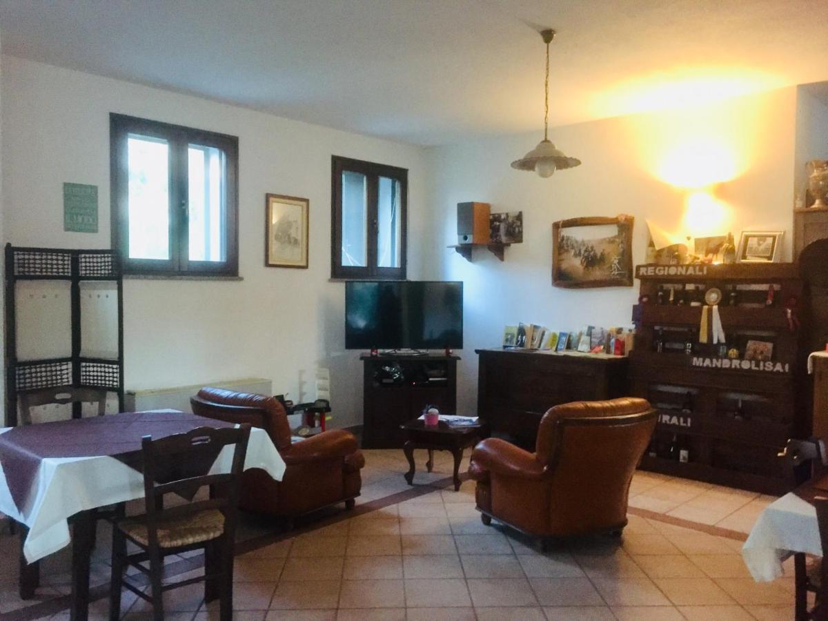 Agriturismo Pranu Sorgono Eksteriør billede