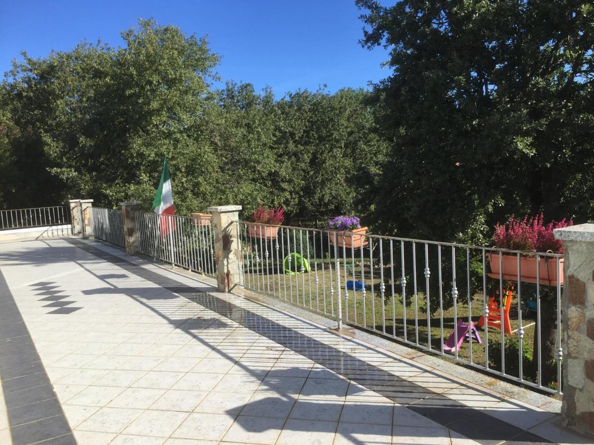 Agriturismo Pranu Sorgono Eksteriør billede